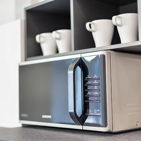 B-stay Via Milano 52 4* Rome