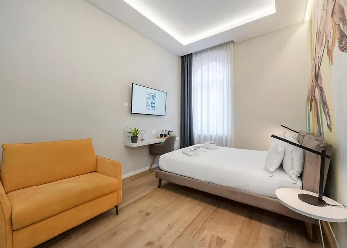 B-stay Via Milano 52 Πανσιόν 4*