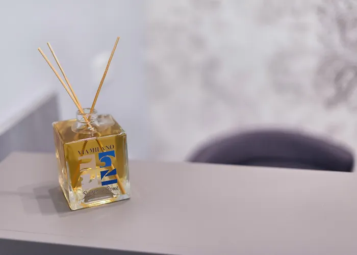 B-stay Via Milano 52 Πανσιόν 4*