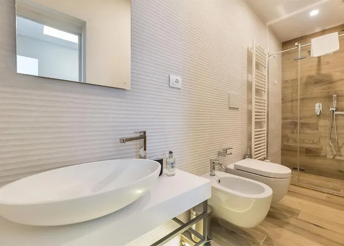 B-stay Via Milano 52 Πανσιόν 4*