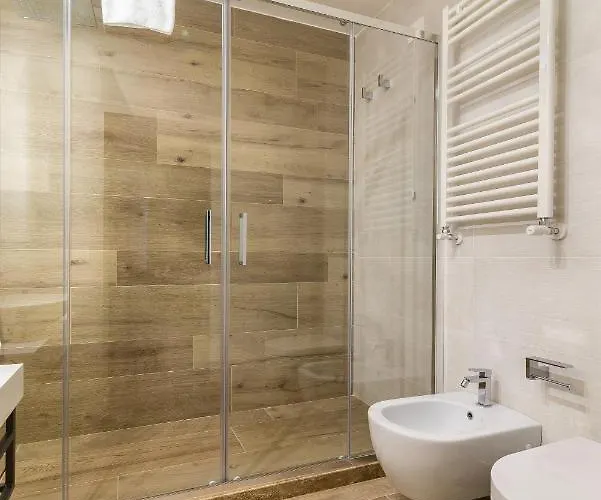 B-stay Via Milano 52 4*