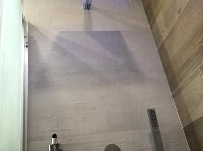 Πανσιόν B-stay Via Milano 52