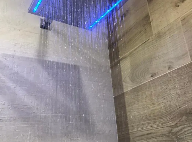 Πανσιόν B-stay Via Milano 52 4*