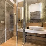 B-stay Via Milano 52 Гостевой дом 4*
