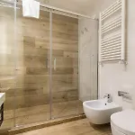 B-stay Via Milano 52 4*